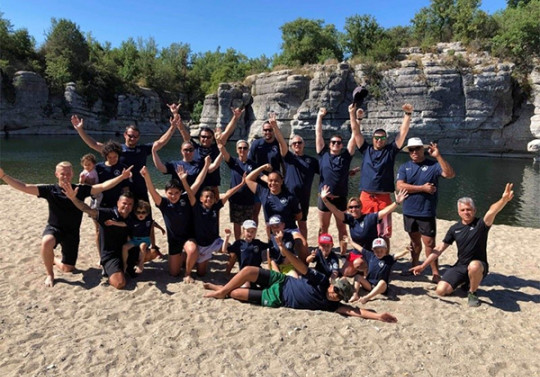 Groupe de coureurs, CSINI